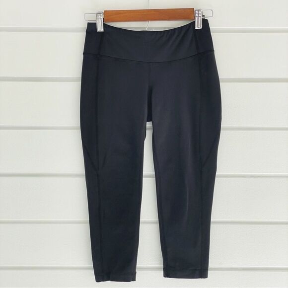 Athleta Revelation Black Crop Capri Legging Pants Run Yoga Train Size Small - Picture 2 of 10